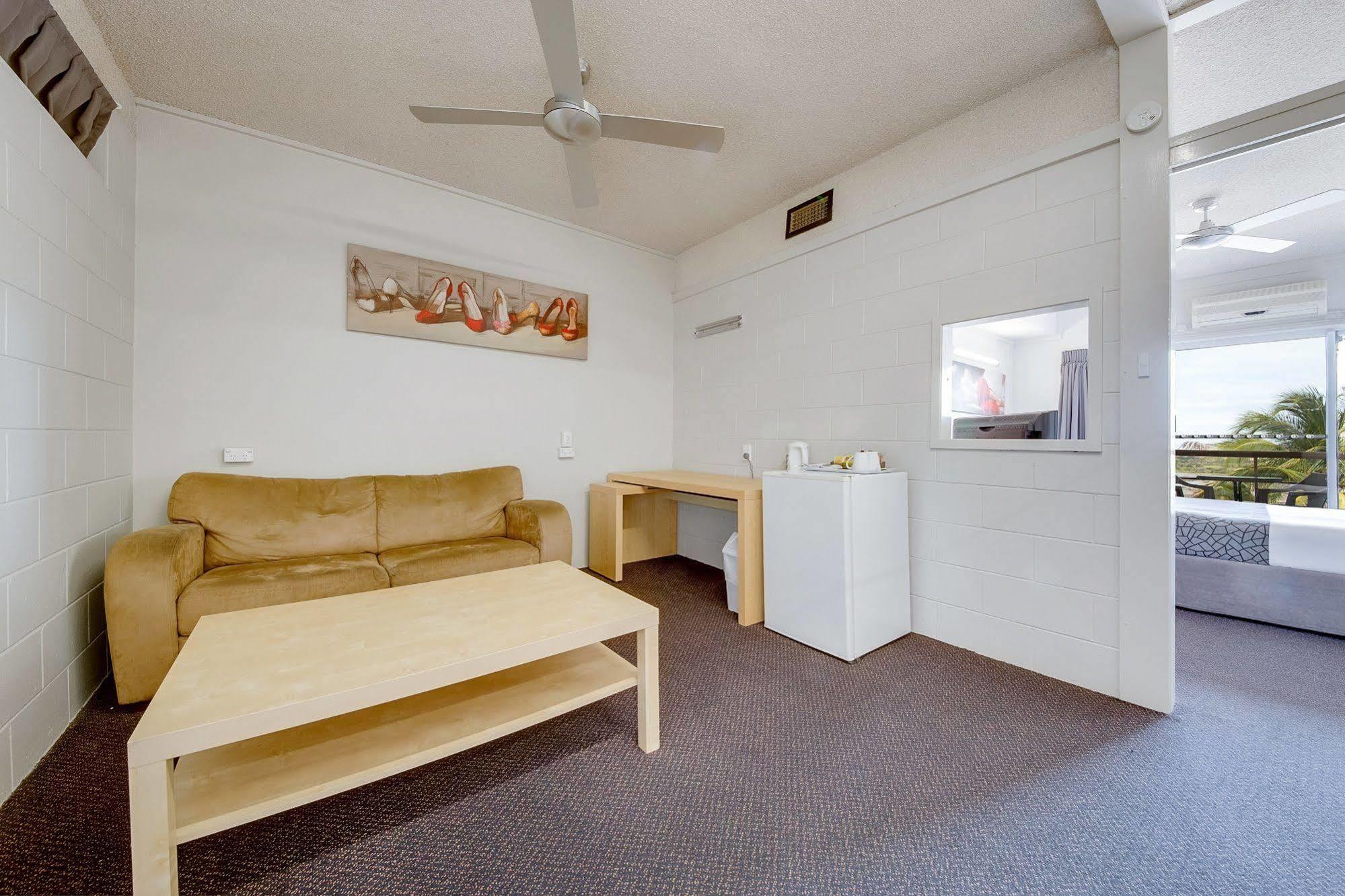 Camelot Motel Gladstone Esterno foto