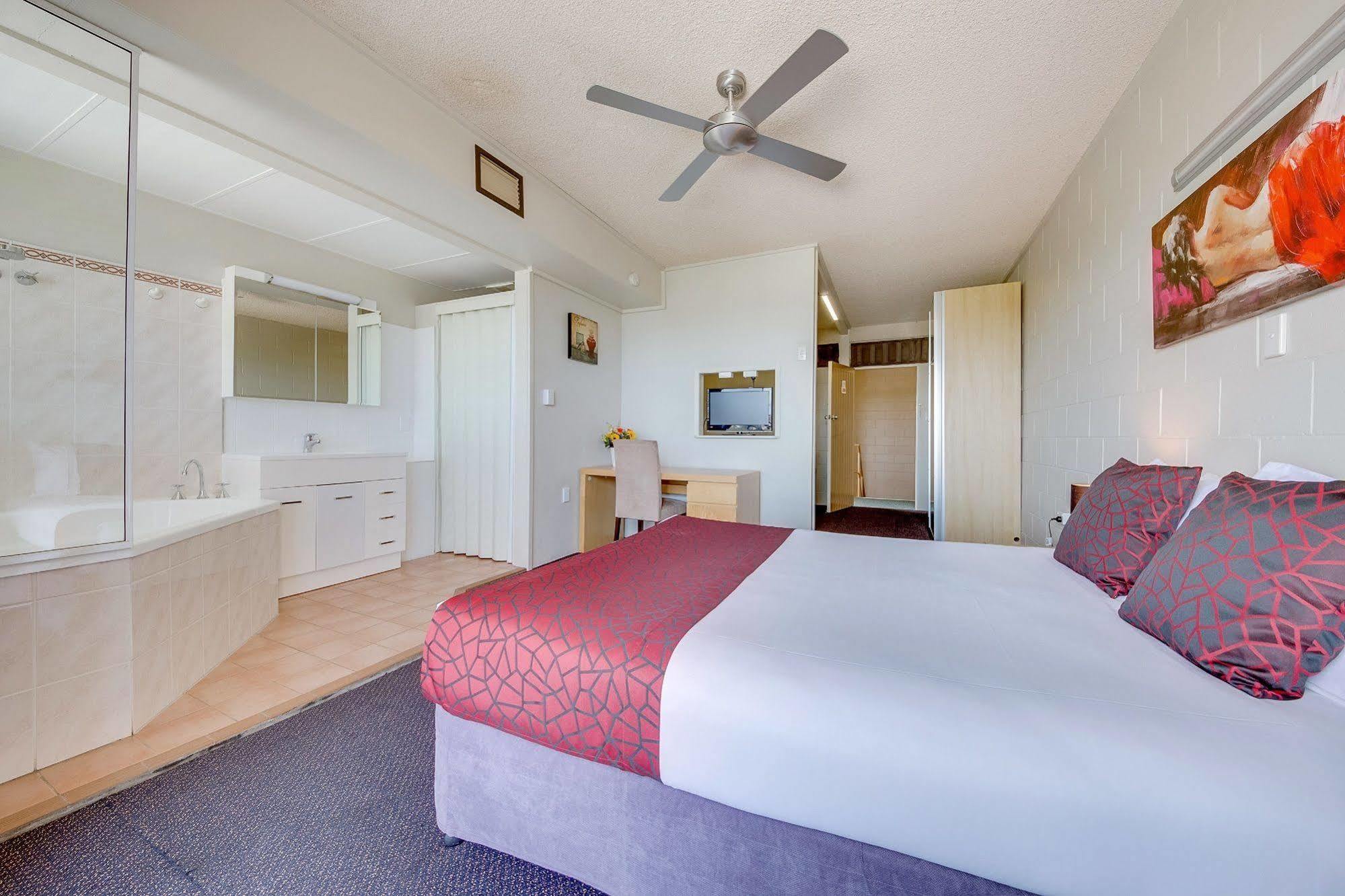 Camelot Motel Gladstone Esterno foto