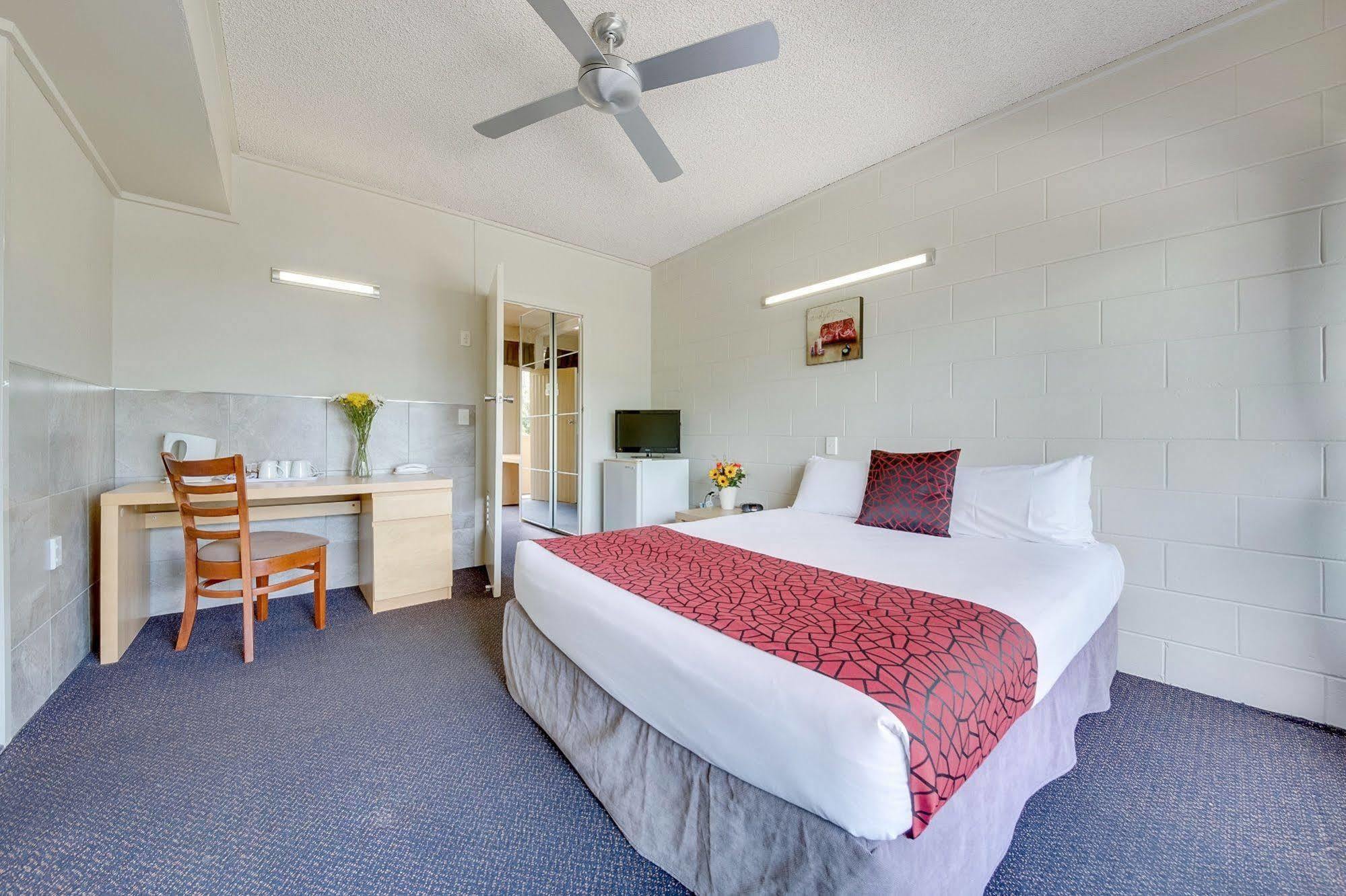 Camelot Motel Gladstone Esterno foto