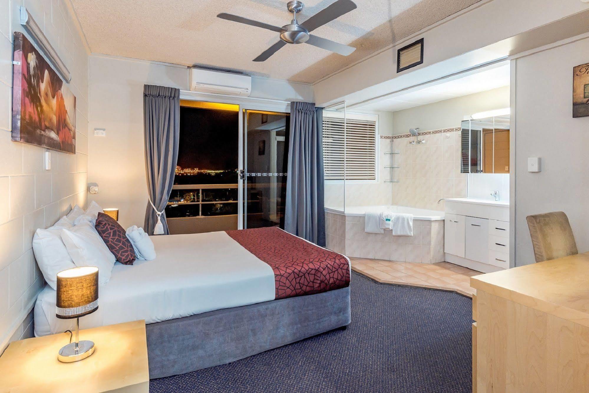 Camelot Motel Gladstone Esterno foto